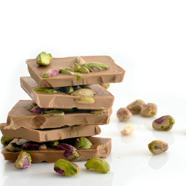 Czekolada biała z pistacjami i solą 60% mniej cukru x10