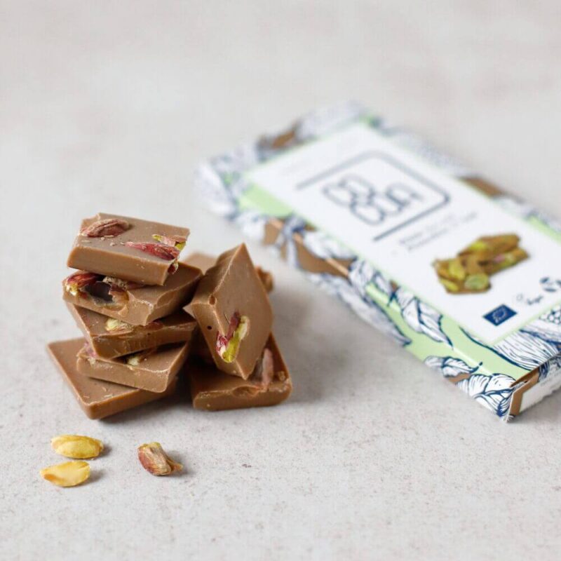 czekolada biała z pistacjami solą