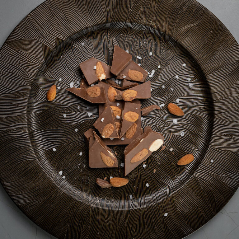 Czekolada creamy z migdałami i solą 0% added sugar x10